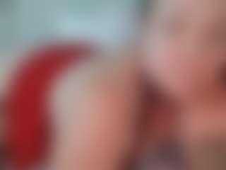Live cam show with Juli Monroe - Middle Aged on liverealitysex.com