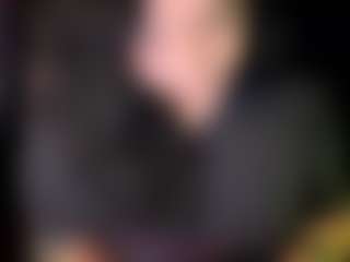 Live cam show with Kimmiakiss - Threesome on hotwifechat.live