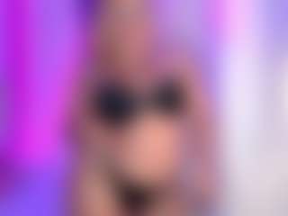 Live cam show with Alice - Brown Eyes on CamwithHer