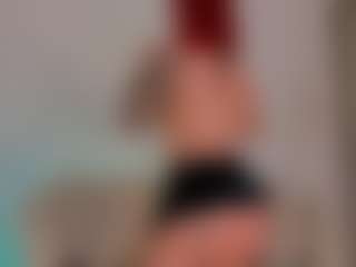 Spettacolo in cam dal vivo con Madeline Fox - Latex su Camsoda