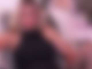 Live cam show with Joannee - Fuck Machine on Dare Cams