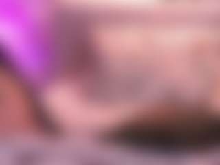 Live cam show with Joannee - Mature on Camsoda