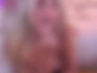 Joannee's Live Sex Cam Show