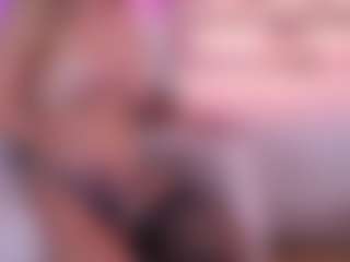 Joannee's Live Sex Cam Show