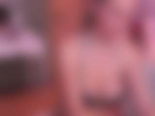 Live cam show with Joannee - Mature on livesexfox.com
