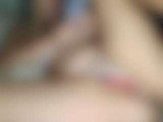 Live cam show with ScarlettRose72 - Bush on pussylord.com