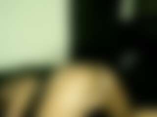 JuicyySeecrett's Live Sex Cam Show