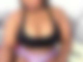 ashleylovexx's Live Sex Cam Show
