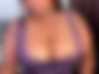 Live cam show with ashleylovexx - Sexcam on AdultVida.com