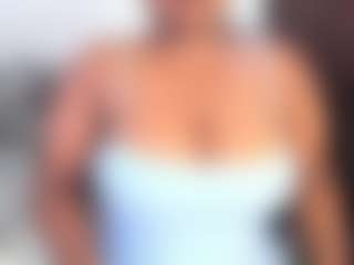 ashleylovexx's Live Sex Cam Show