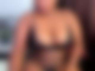 ashleylovexx's Live Sex Cam Show