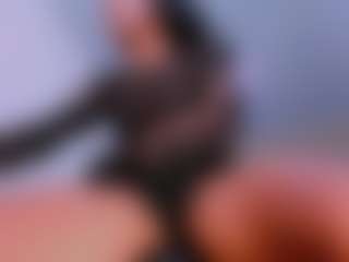 Live cam show with KeilaFerrer - Tease on SinfulBabes
