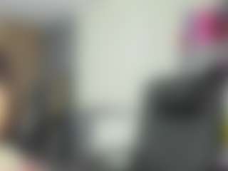 Live cam show with EvaNoelleX - Oil on Uber Horny