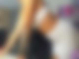 Live cam show with EvaNoelleX - Fingers on Streamer API