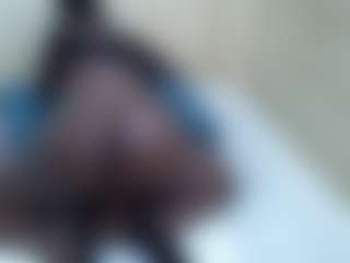 Live cam show with fancylulu - Black MILF on Nude Live Now