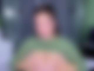 KylieLips's Live Sex Cam Show