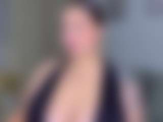 KylieLips's Live Sex Cam Show