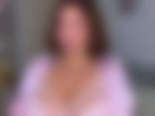 KylieLips's Live Sex Cam Show
