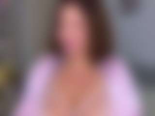 KylieLips's Live Sex Cam Show