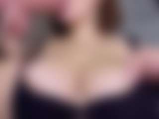 KylieLips's Live Sex Cam Show
