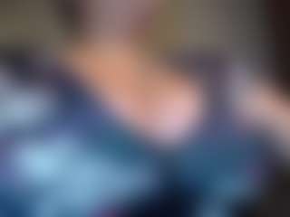 Live cam show with Penelope-titts - Nipple Piercings on SmokeAndPoke