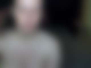 Live cam show with 18andHorny - Kinky on CamClone