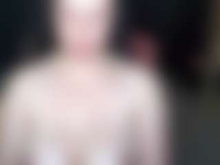 Live cam show with 18andHorny - Kinky on Dolls Live