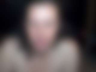 Live cam show with 18andHorny - Gag on studioflirtlive.com