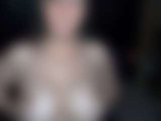 Live cam show with 18andHorny - Gag on Camsoda