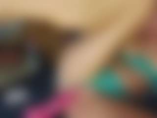 TaylorLove303's Live Sex Cam Show