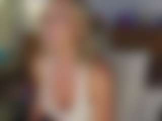 TaylorLove303's Live Sex Cam Show