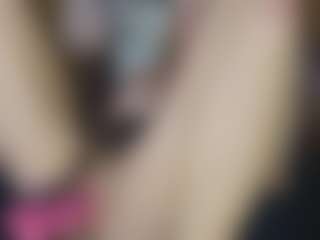 TaylorLove303's Live Sex Cam Show