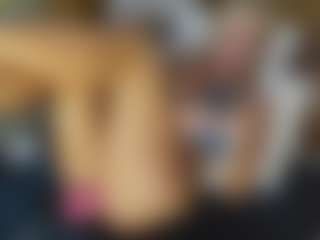 TaylorLove303's Live Sex Cam Show