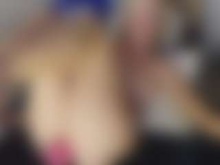 TaylorLove303's Live Sex Cam Show