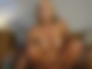 TaylorLove303's Live Sex Cam Show