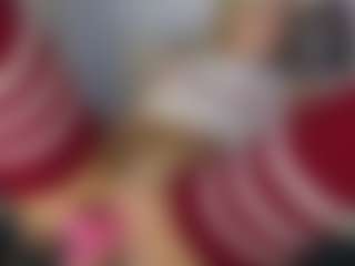 Live cam show with TaylorLove303 - Tiny on CamClone