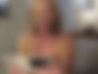 TaylorLove303's Live Sex Cam Show