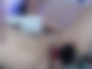 EmmaPink3 MILF webcam performer live streaming