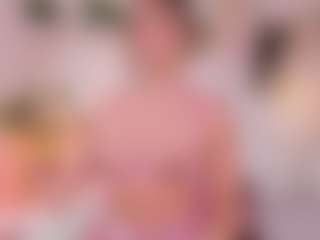 Live cam show with Anneee - Cumshot on Livezox