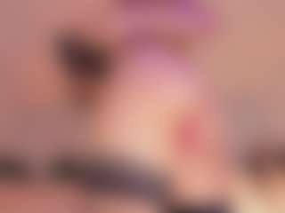 Live cam show with Anneee - Cumshot on SpankPalCams