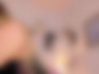 Live cam show with Anneee - Cumshot on Camsoda
