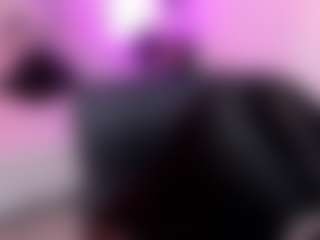 Live cam show with ValNeeko - Spanish Teen (18+) on Uber Horny | colombia