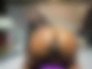 Niyirey's Live Sex Cam Show