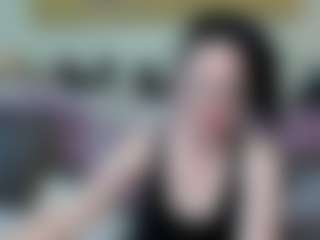 Live cam show with keiraneil - Living Room on AdultVida.com