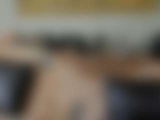 Live cam show with keiraneil - Small Ass on sexylive.show