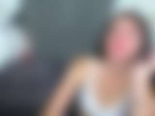 Live cam show with MilaLoona - Japanese on AdultVida.com