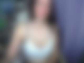 Live cam show with MilaLoona - Shaved on Strip Flash - Live Sex Shows