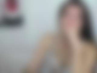 Live cam show with MilaLoona - Lesbian on Camsoda