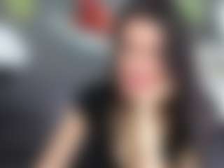 Live cam show with MilaLoona - Facial on Dolls Live