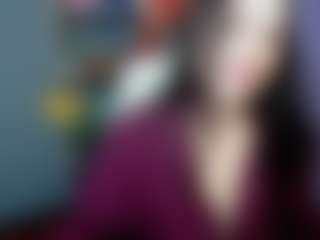 Live cam show with MilaLoona - Office on Mixed Magazine Live